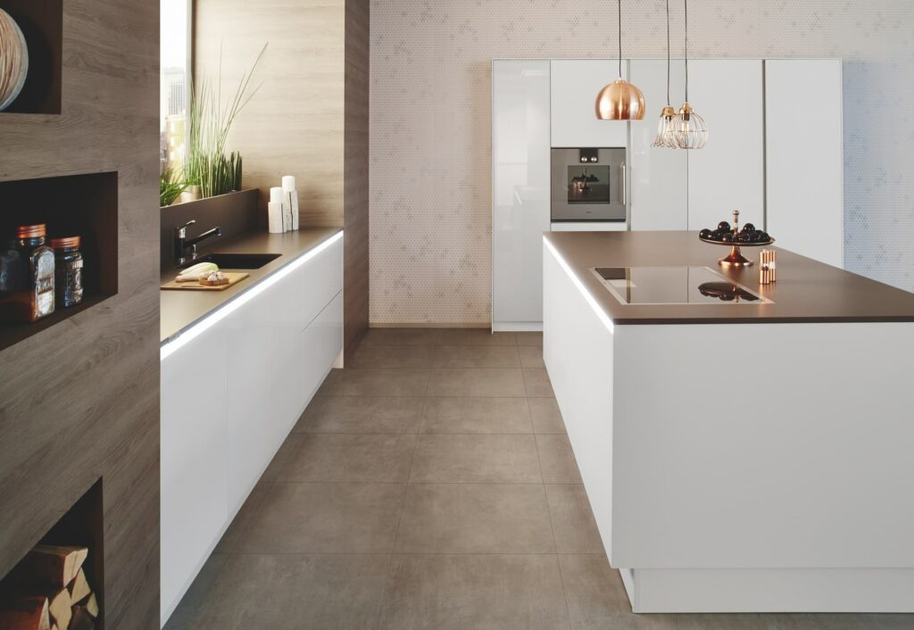 Ballerina White Handleless Kitchen | Totally Kitchens, Southampton