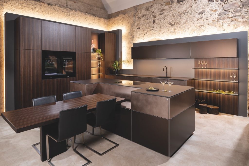 Warendorf Bronze Wood Kitchen 1 | Totally Kitchens, Southampton