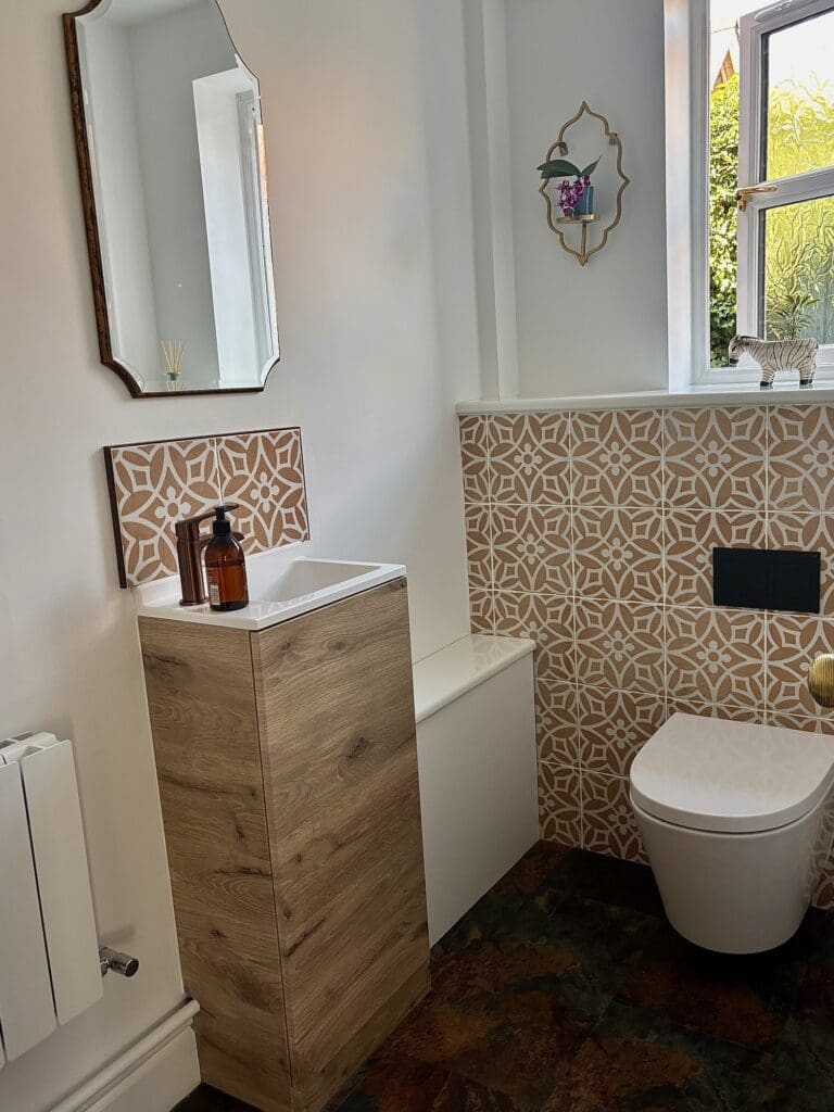 Moroccan Theme Cloakroom