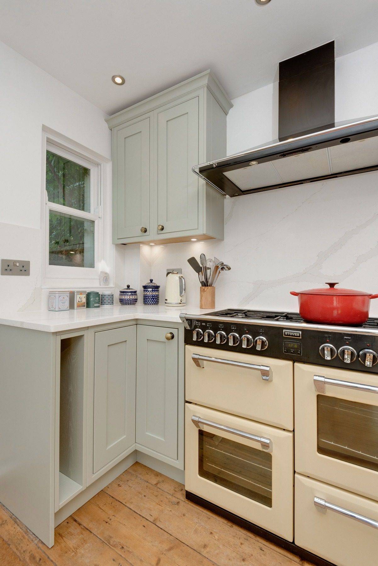 Shaker Kitchen 0021 | Osborne Interiors, Chiswick