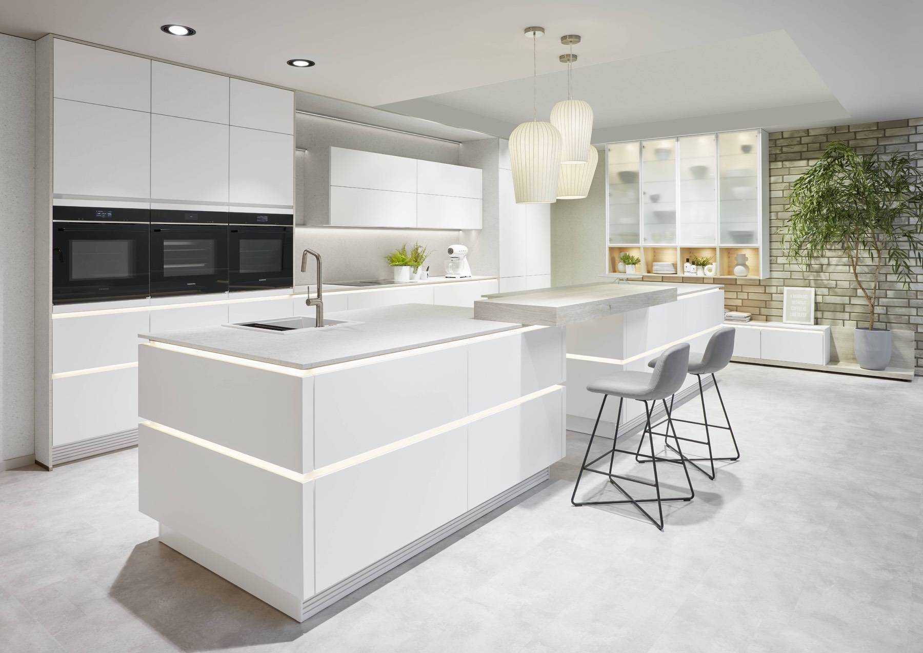 Doimo Gloss Wood Open Plan Kitchen | Vegas Kitchens, Folkestone