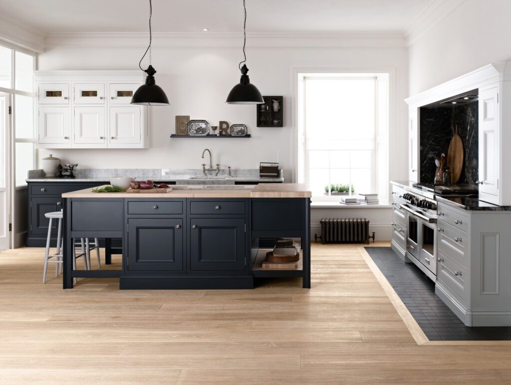 1909 Half Pencil Scalloped | My Dream Kitchen, London