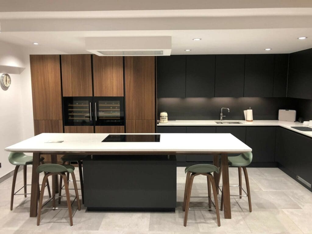 Modern Kitchens Barnsley ┃Square Kitchens Barensley