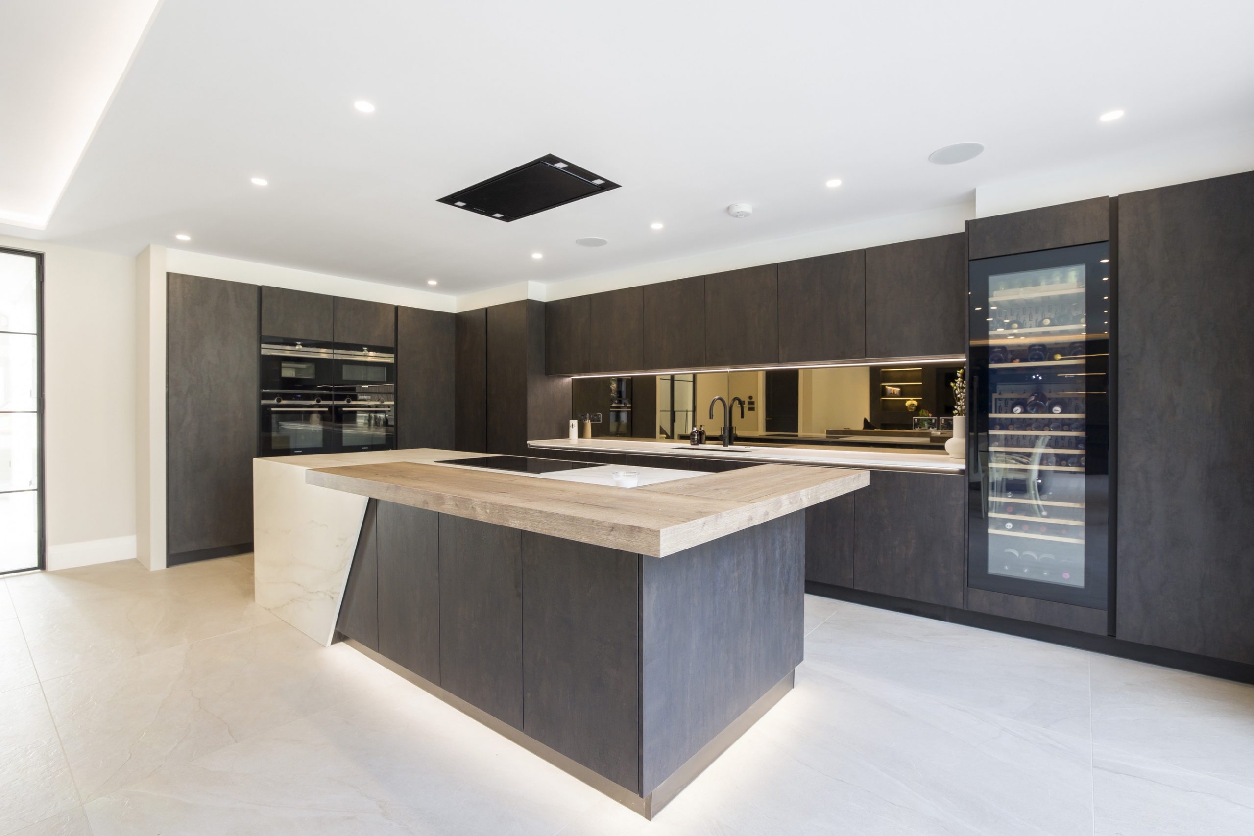 Pnk 875111 | Sia Kitchens, Hertfordshire