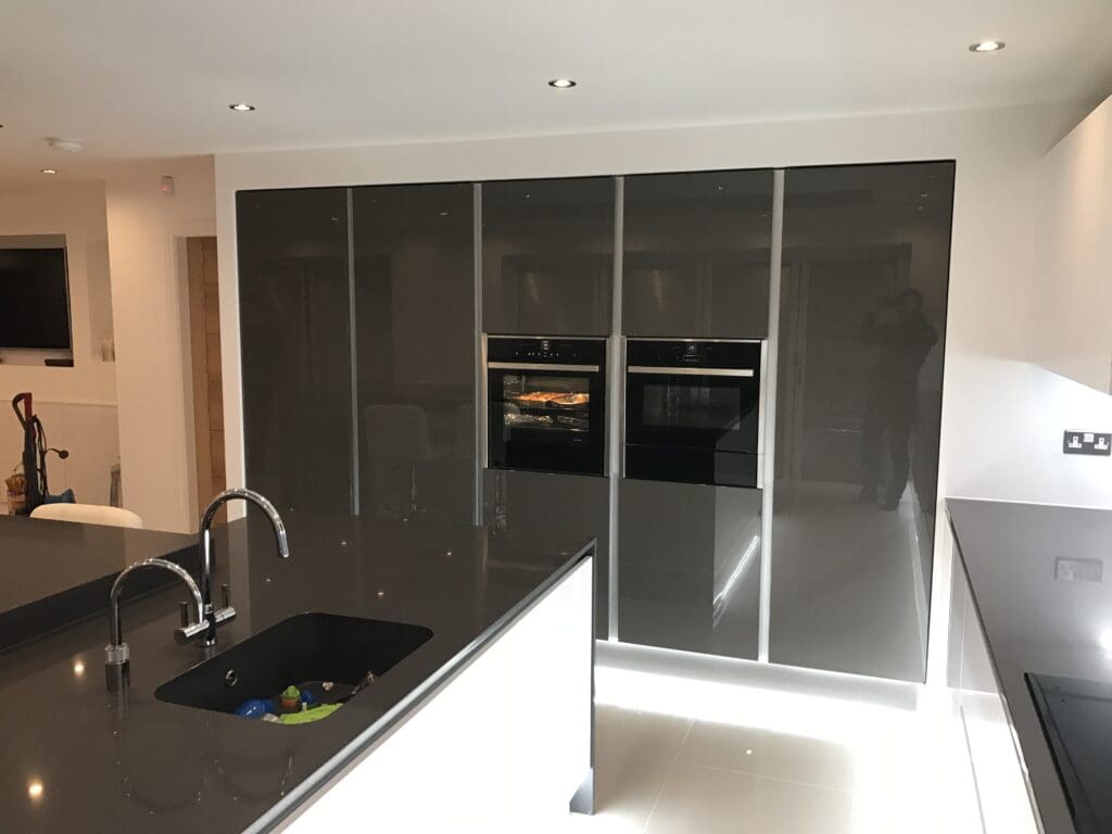 Fitted Kitchens Salford┃Portfolio Kitchens