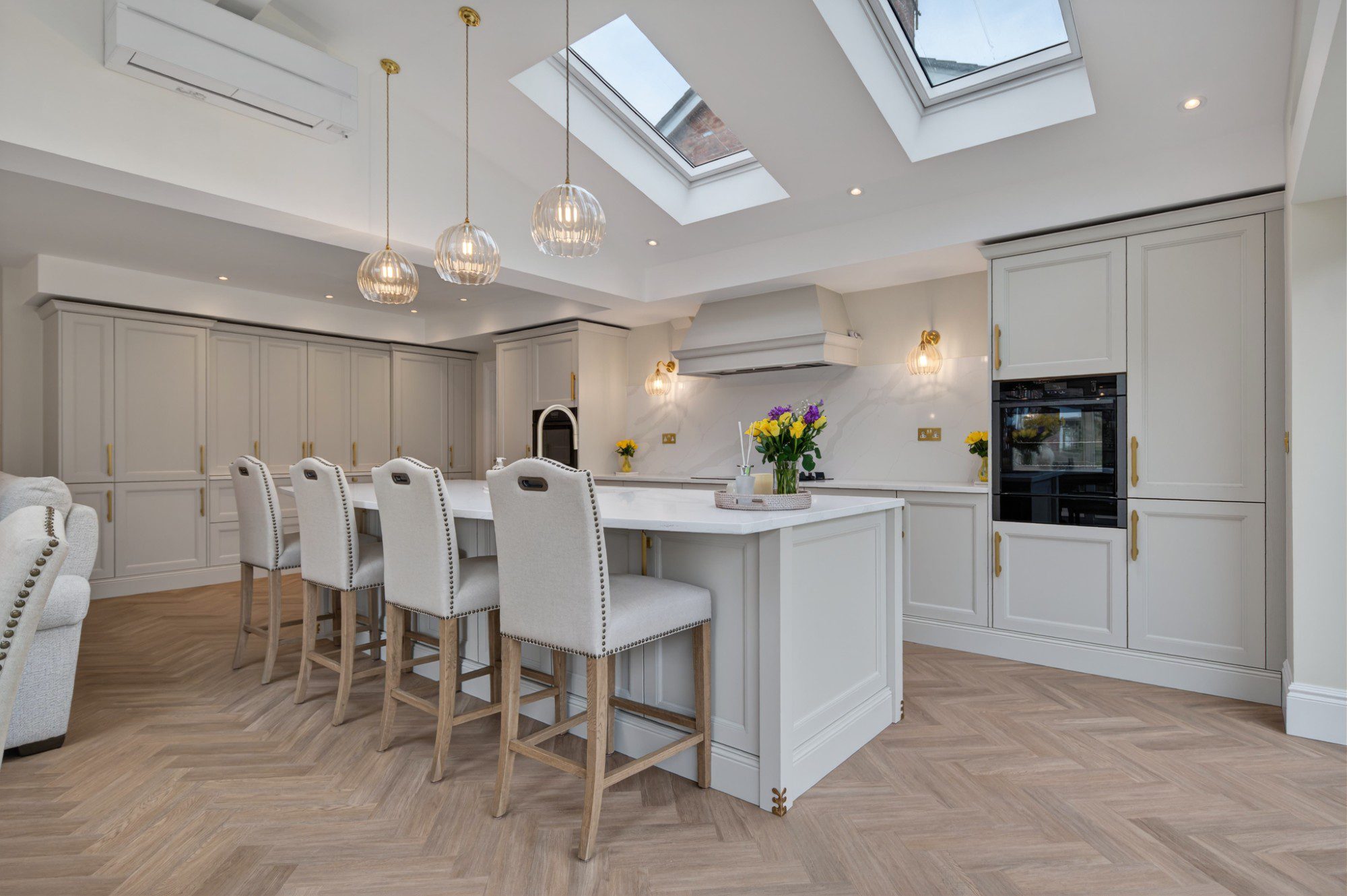 Traditional Light Painted Wood Kitchen, Stockport