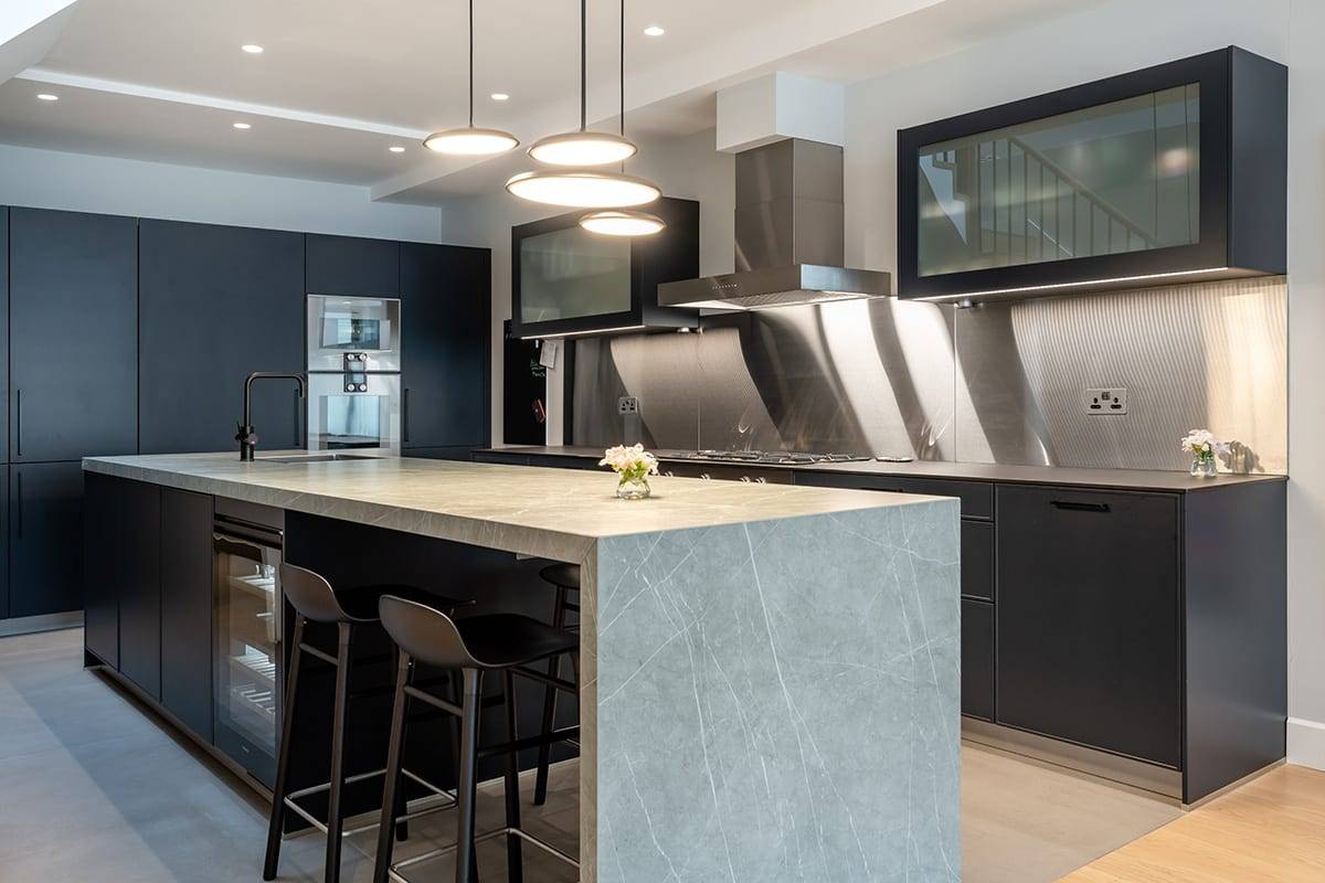 Dekton Vera With Stainless Steel | Lead Wolf, Richmond