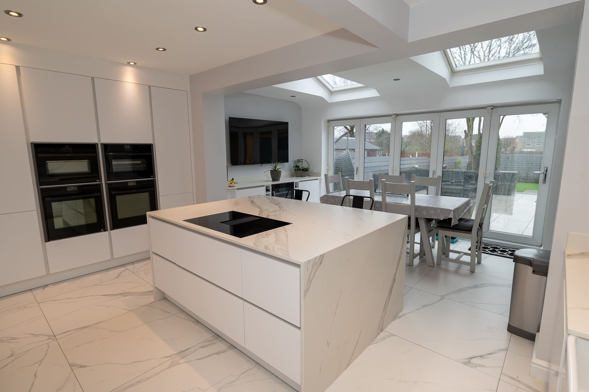 Z61 0966 | Lead Wolf, Gotham