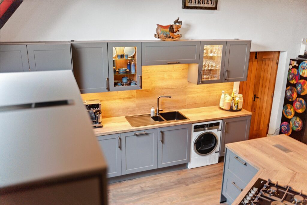 05 3 | German Kitchen Outlet, Sheffield