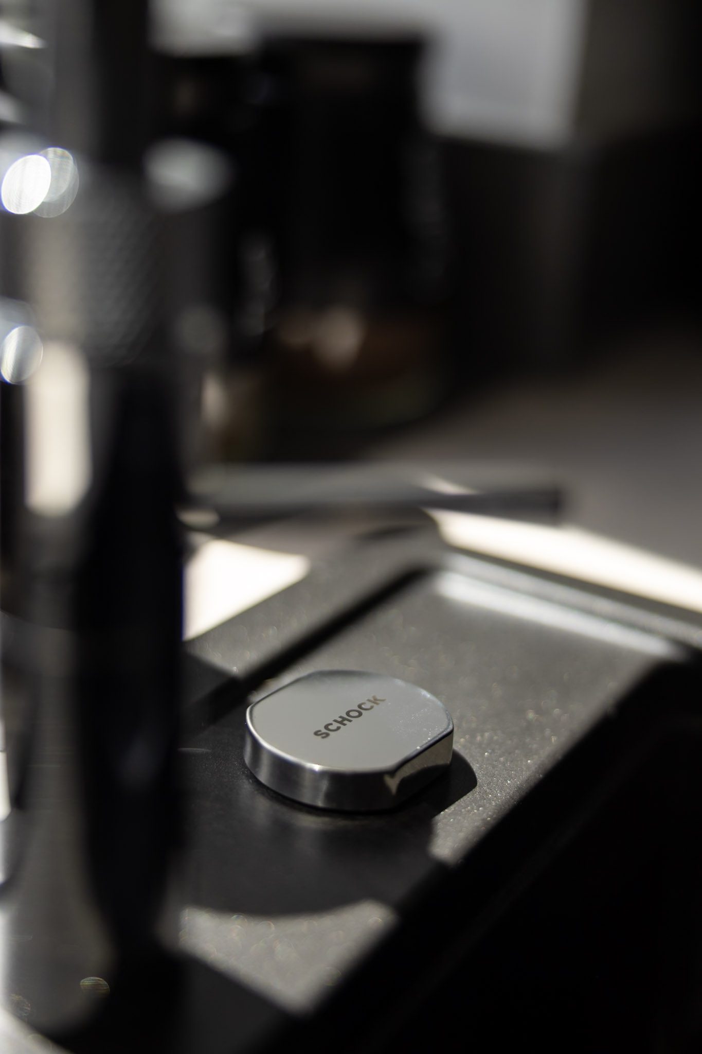20 6Nh6900 | Lead Wolf, Gotham