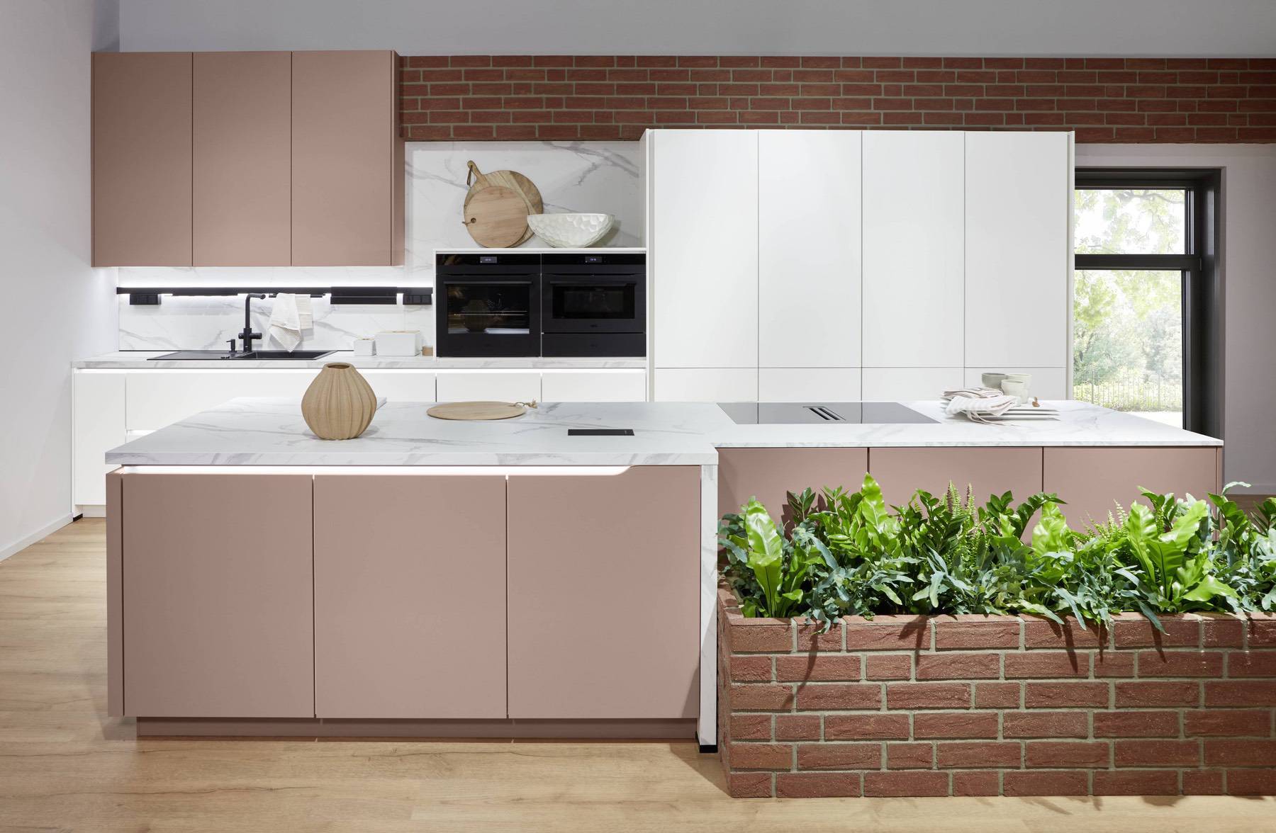 Nobilia Two Tone Pastle | Lead Wolf, Gotham