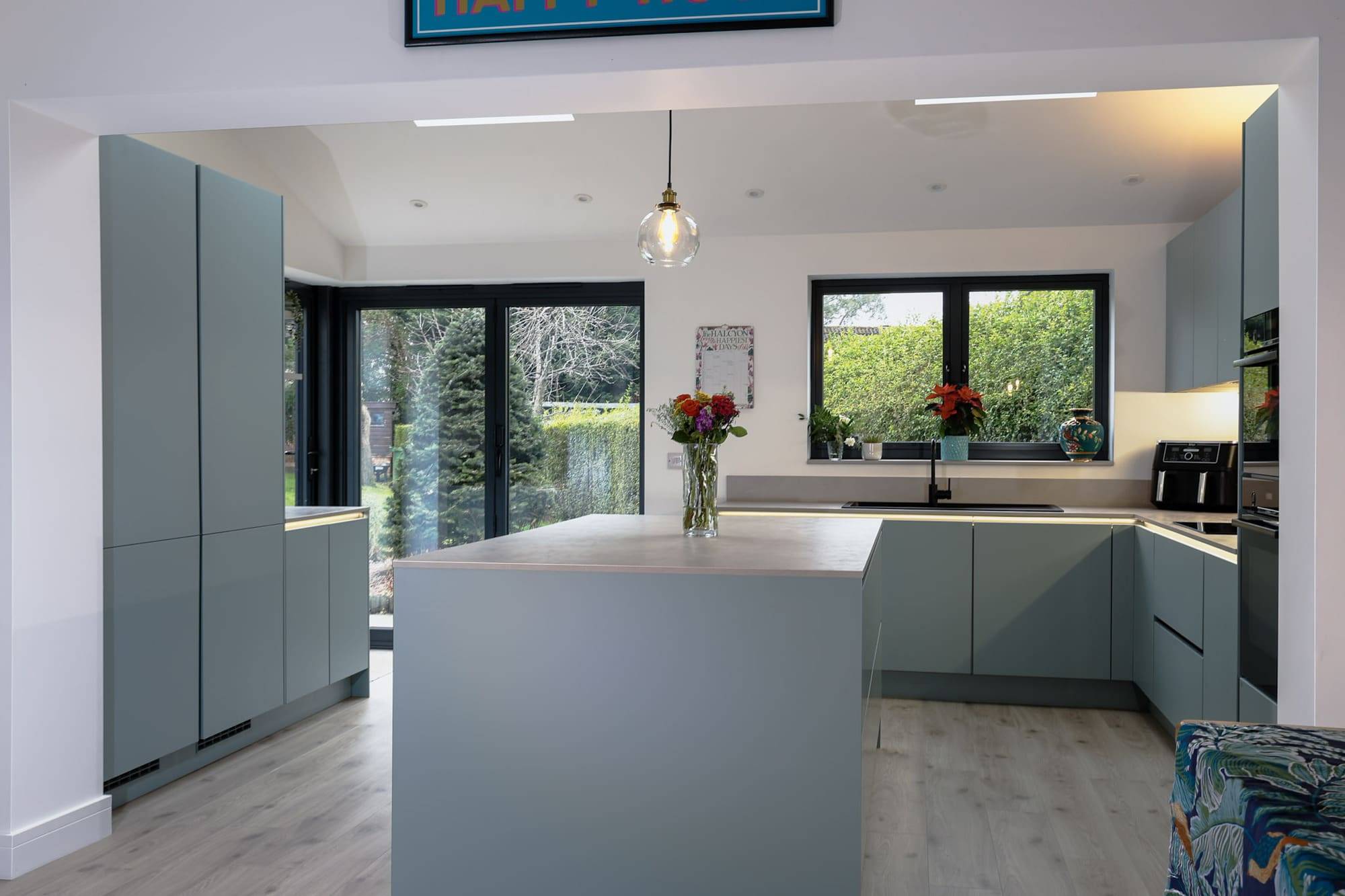 11 6Nh6146 Edit | Lead Wolf, Gotham