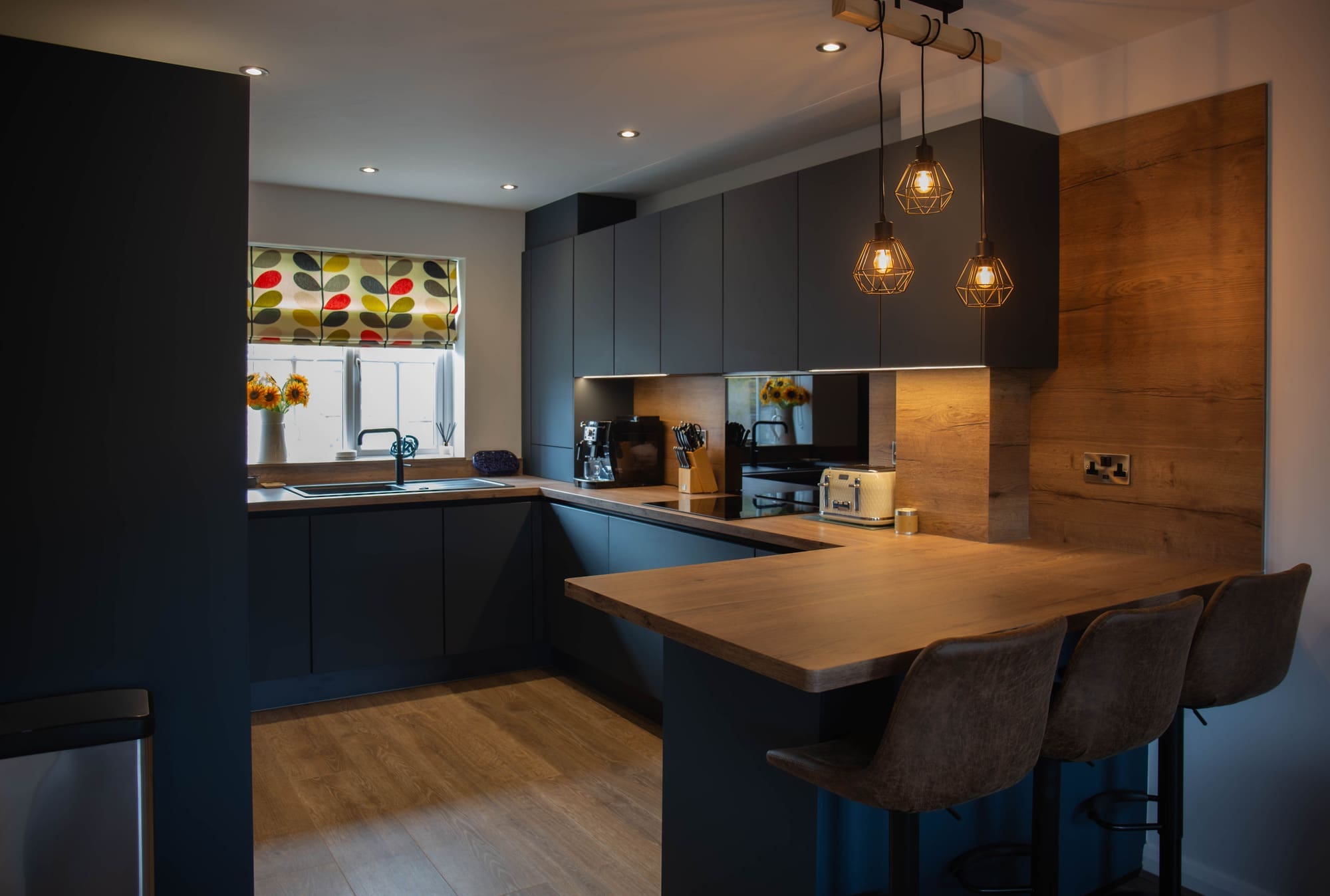 0V7B4426 Enhanced Nr | Lead Wolf, Gotham