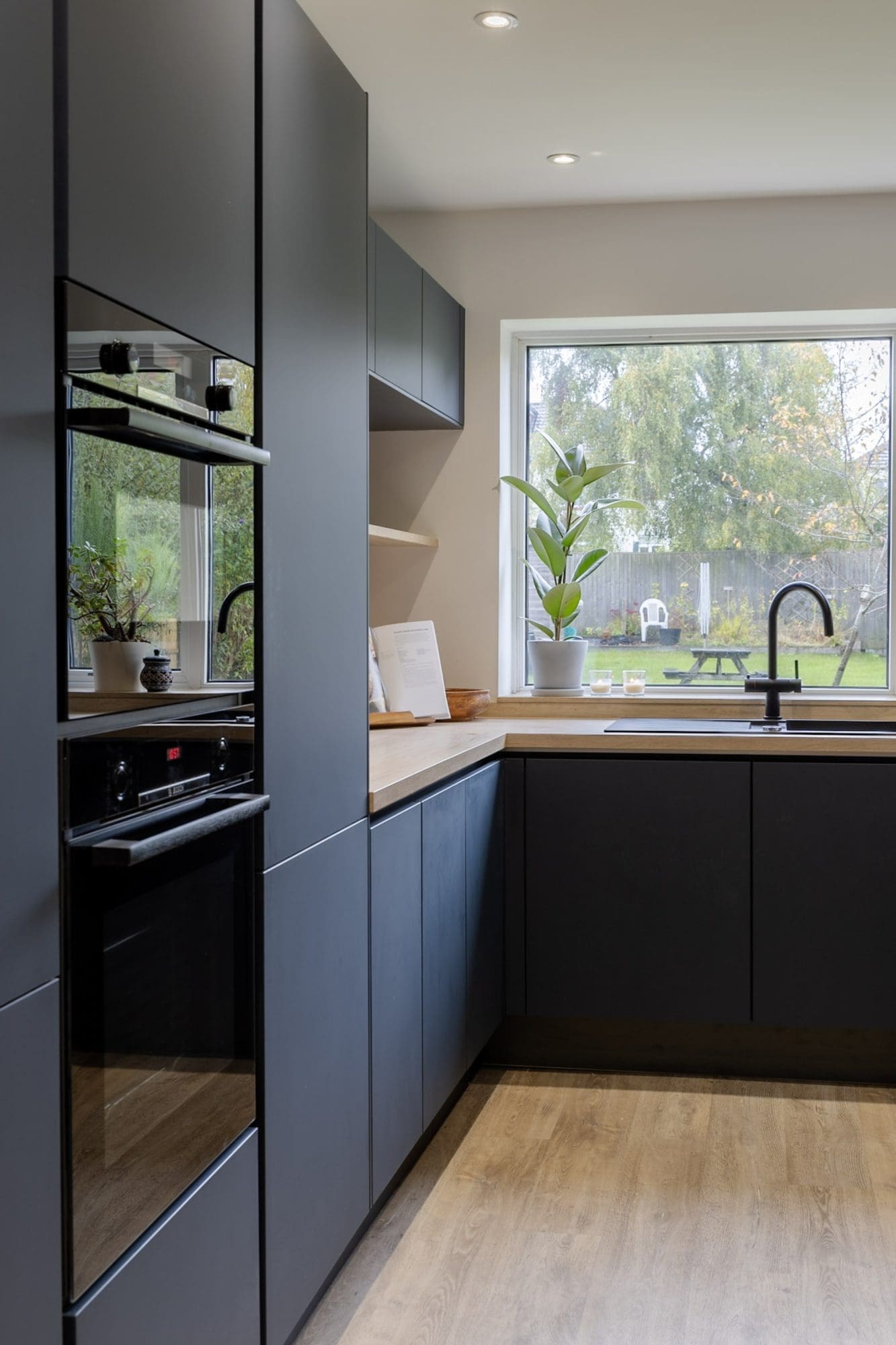 8 6Nh9663 Hdr | Lead Wolf, Gotham