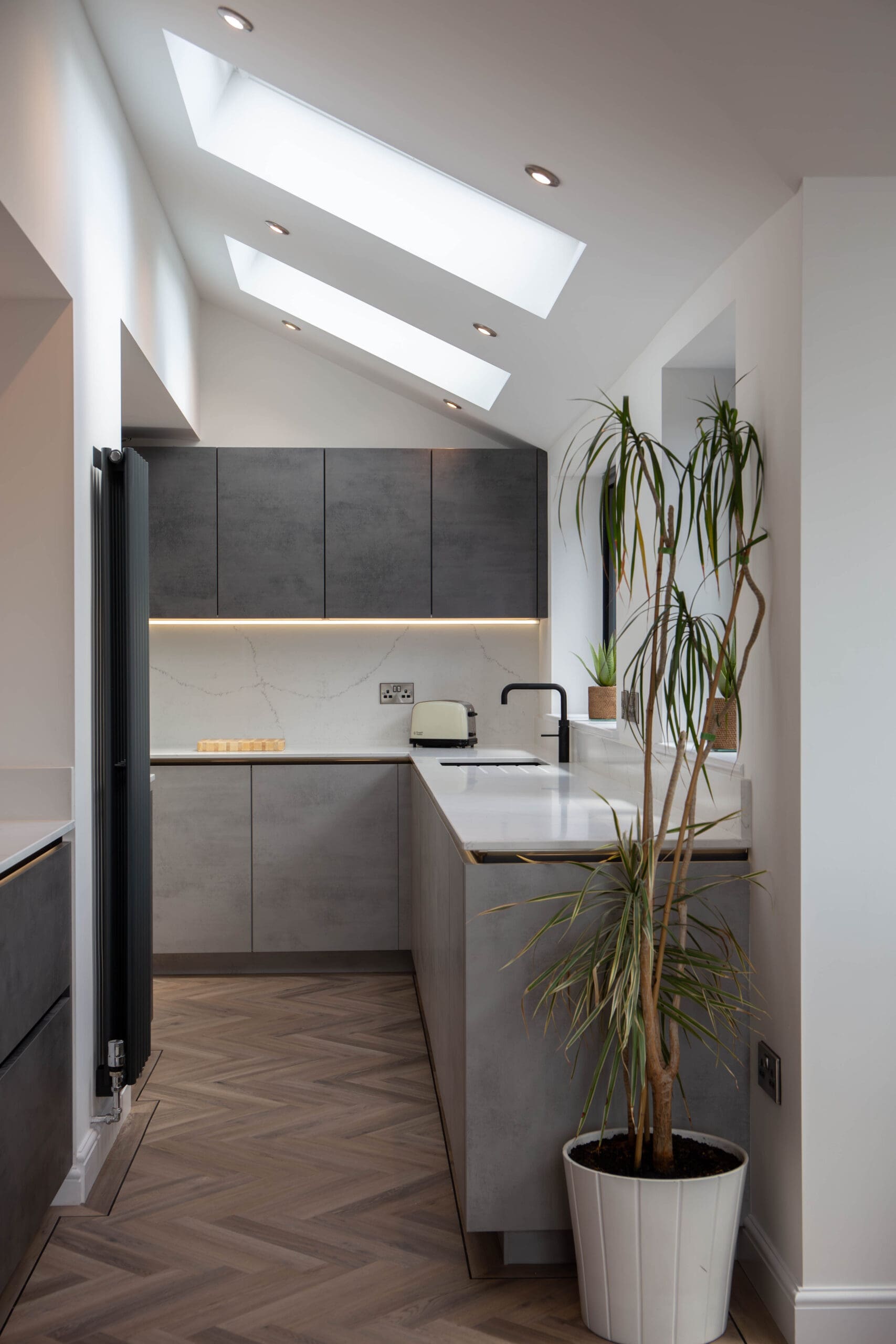 0V7B4928 Enhanced Nr | German Kitchen Outlet, Holmfirth