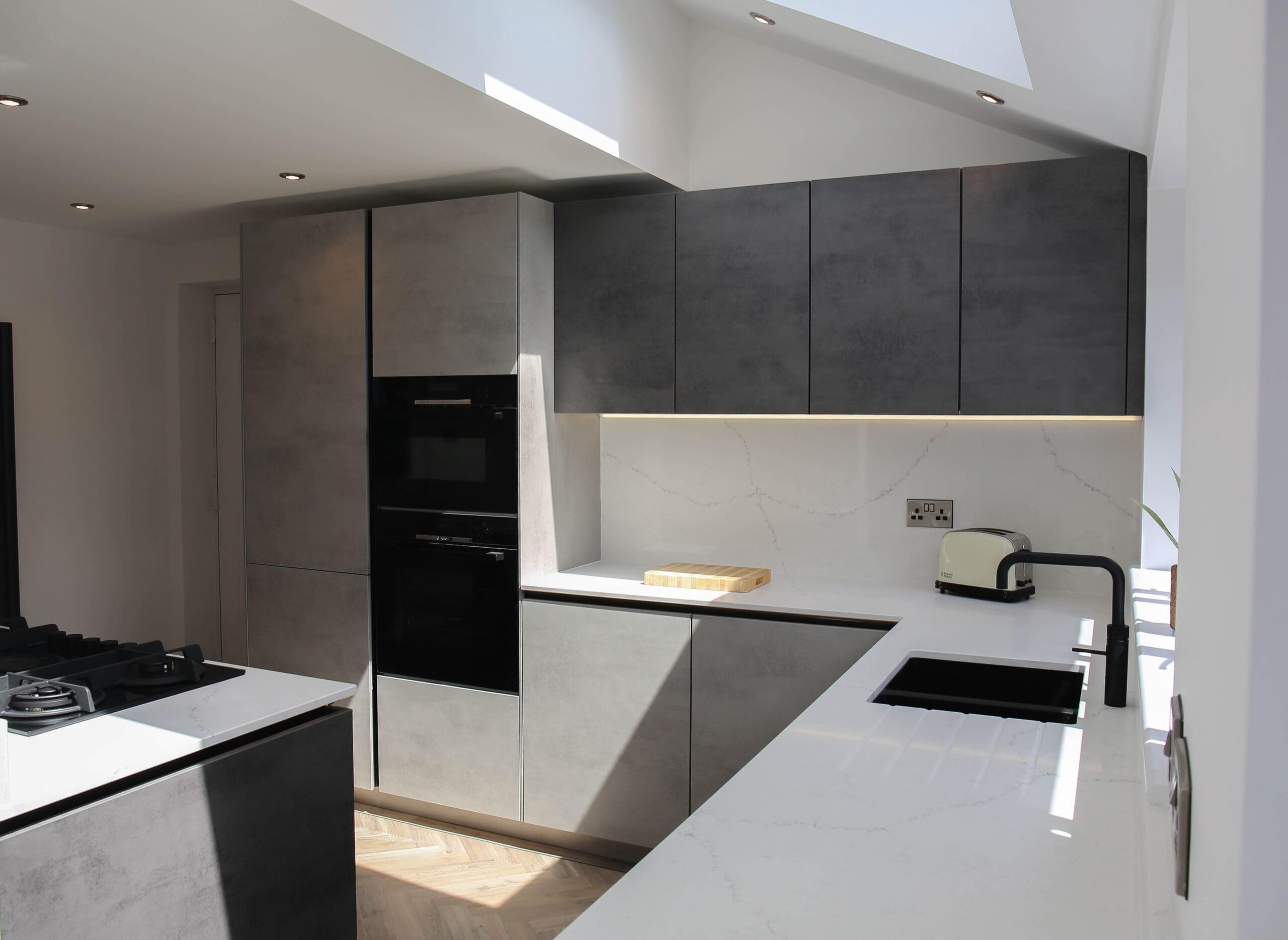 0V7B5013 | German Kitchen Outlet, Holmfirth