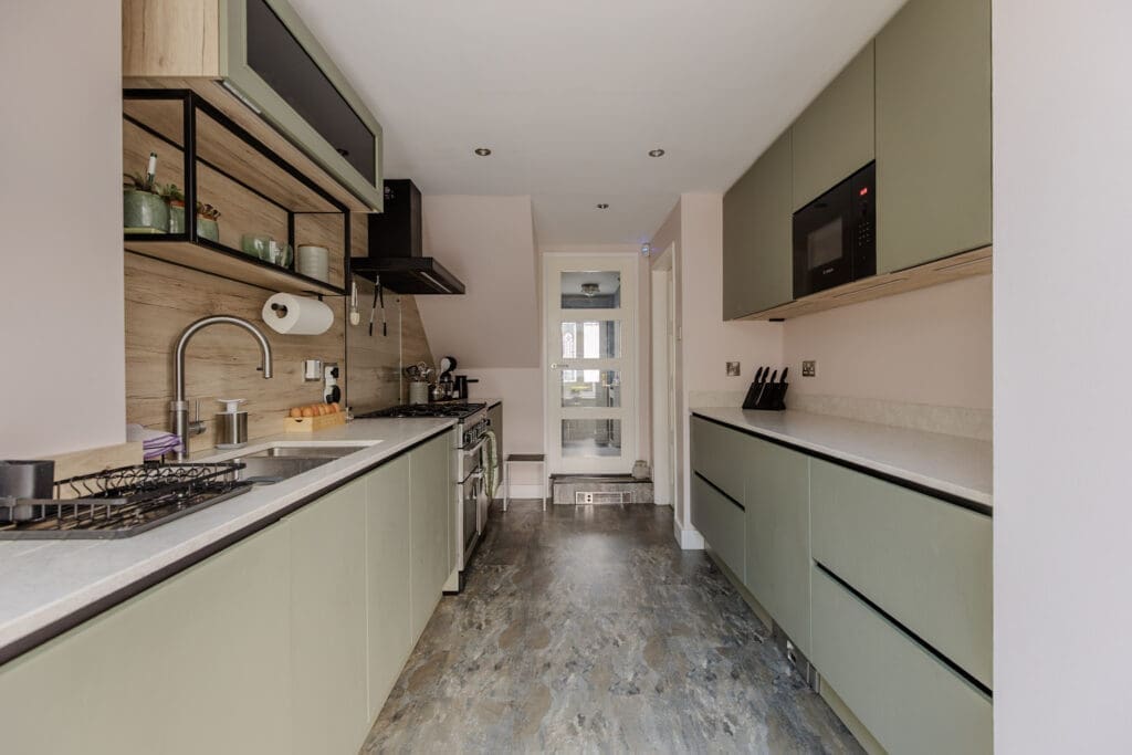 1 6Nh2700 | German Kitchen Outlet, Holmfirth