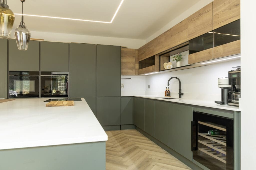 13 6Nh7484 | German Kitchen Outlet, Holmfirth