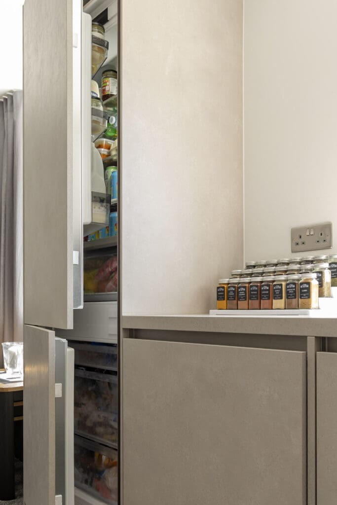 14 6Nh6947 | German Kitchen Outlet, Holmfirth