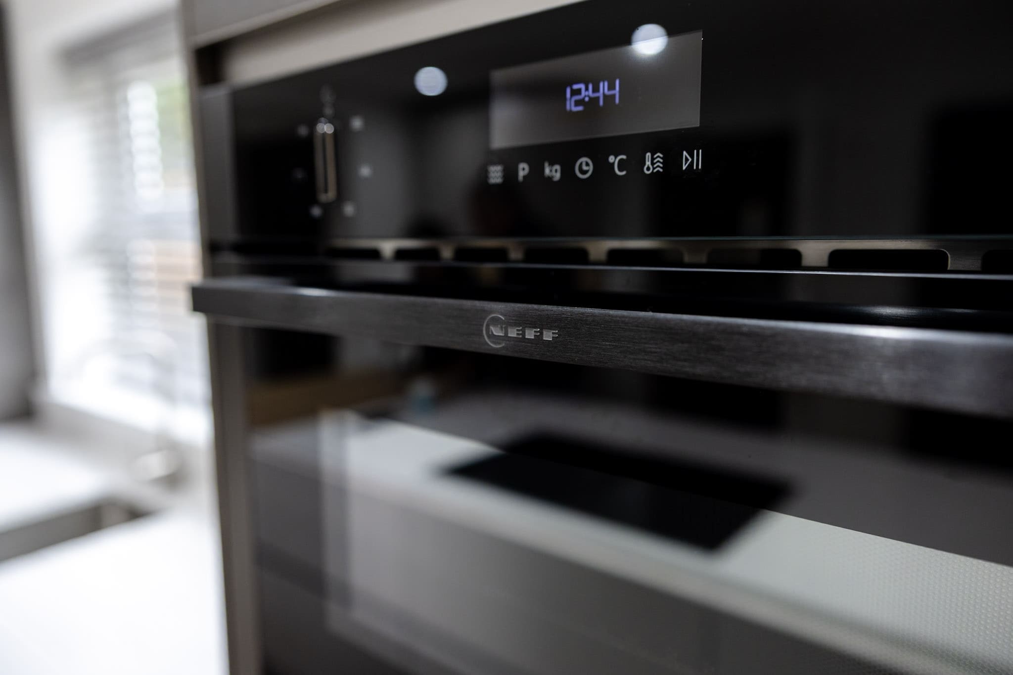 17 6Nh8425 | German Kitchen Outlet, Holmfirth