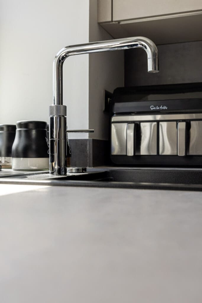 18 6Nh6961 | German Kitchen Outlet, Holmfirth