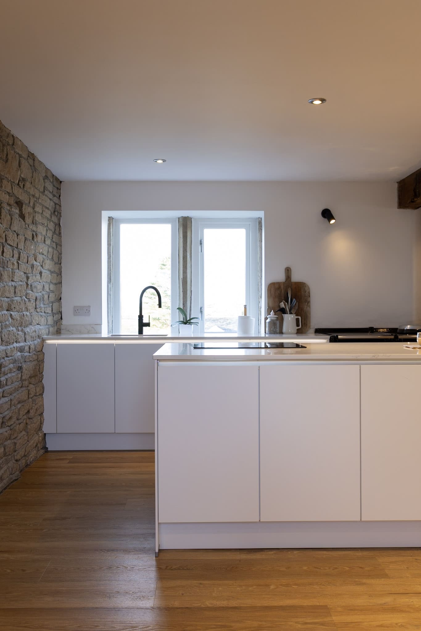 4 6Nh9997 | German Kitchen Outlet, Holmfirth