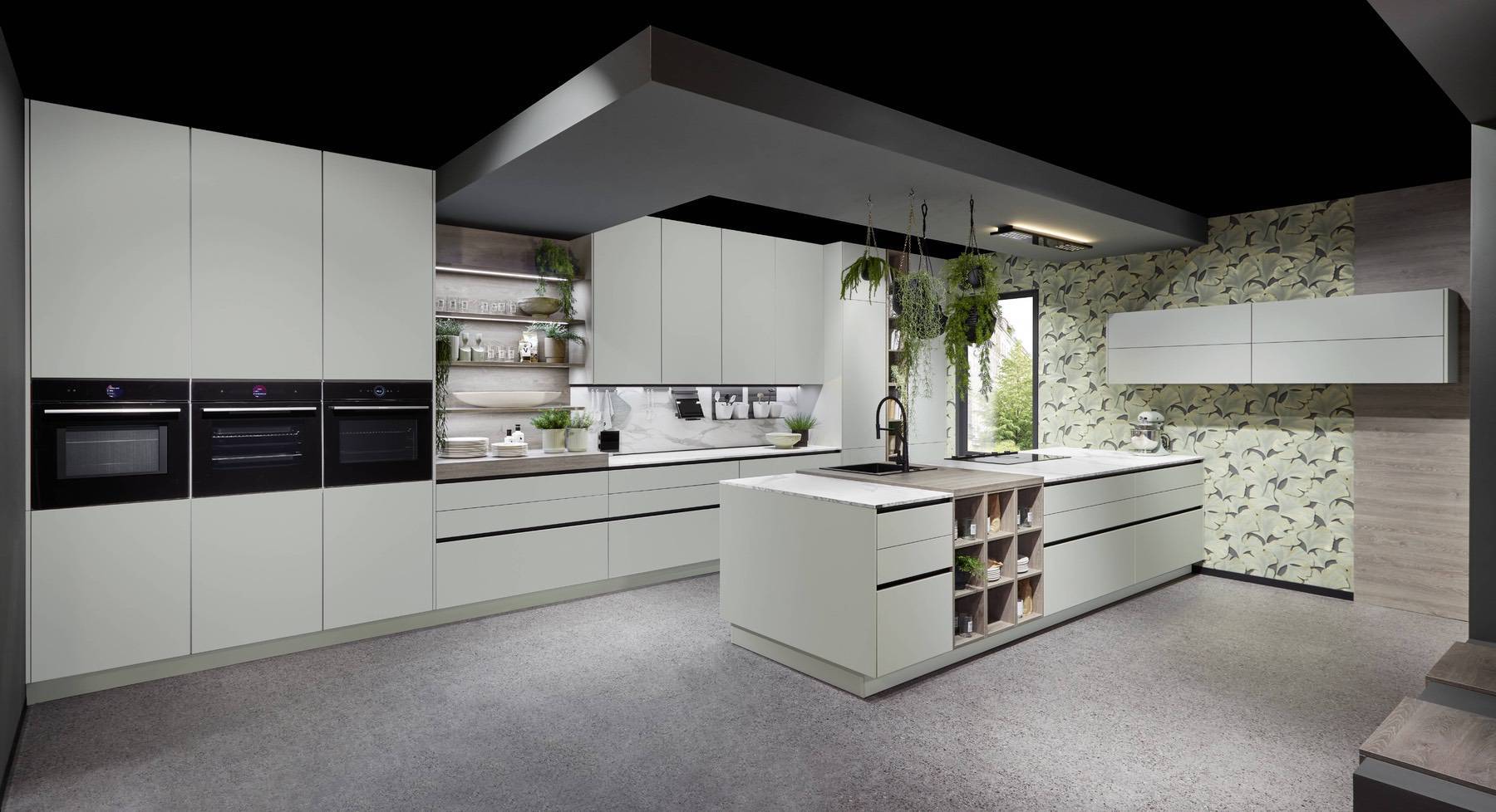 Nobilia Light Modern Handleless Kitchen | Lead Wolf, Gotham